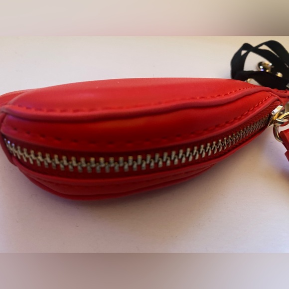 DVF Diane Von Furstenberg DVF x target Red Lip coin pouch - Picture 2 of 6